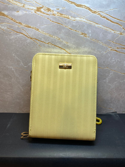 MEDIUM SIZE SIDE BAG YELLOW COLOUR BACK VIEW